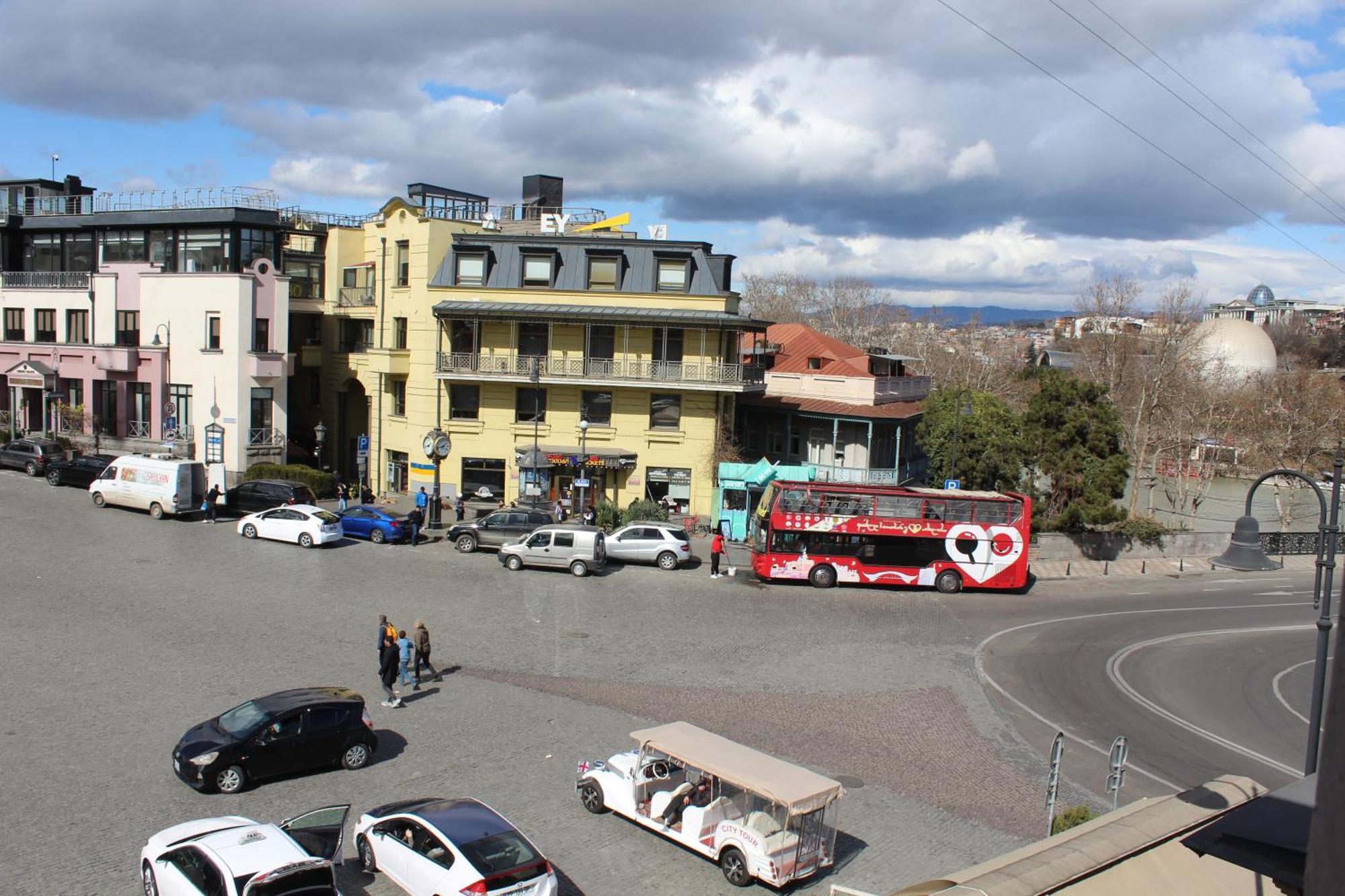 Meidan Inn Tbilisi Eksteriør bilde