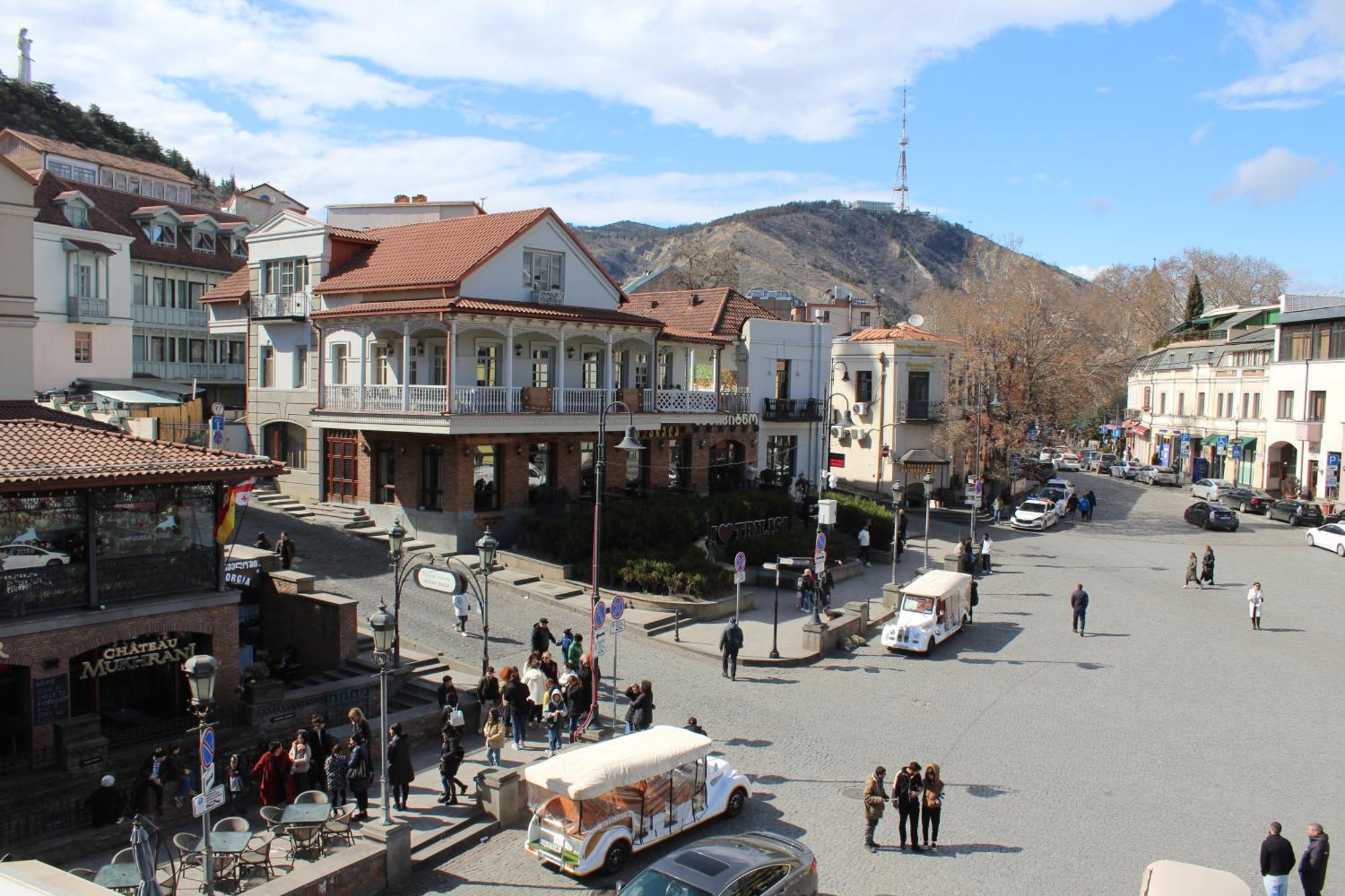 Meidan Inn Tbilisi Eksteriør bilde